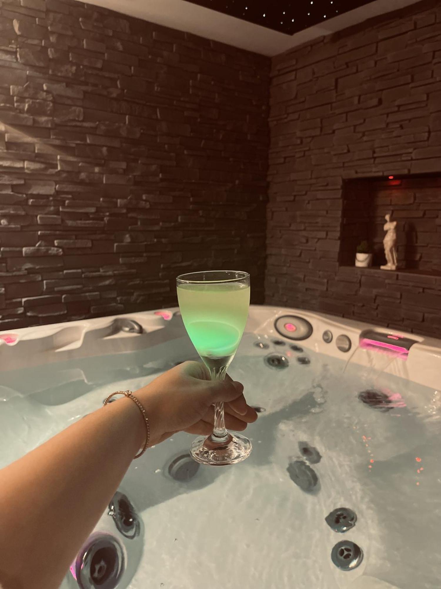 O Venus Spa Sin-le-Noble Bagian luar foto